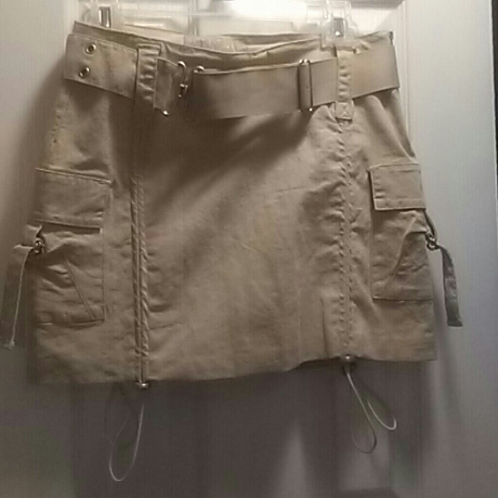 Ladies skirt